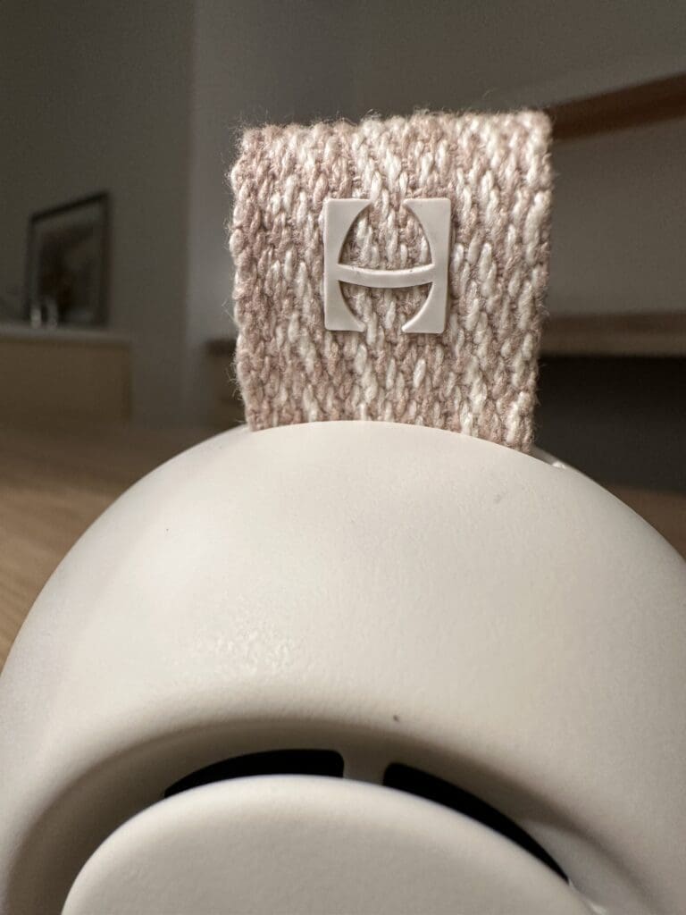 Hatch Go Portable Baby Sound Machine Close Up Of Handle