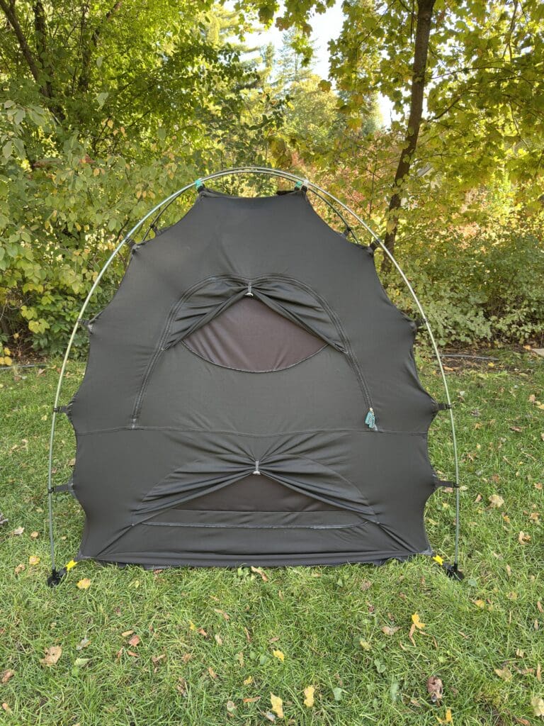Hiccapop Baby Blackout Tent back view with ventilation open